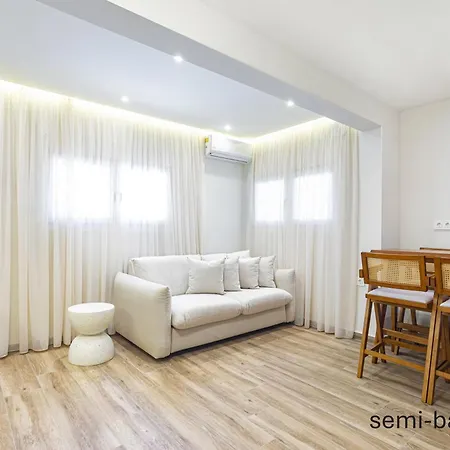 Azure Bliss Apartmanhotel