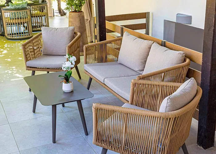 Azure Bliss Apart Otel