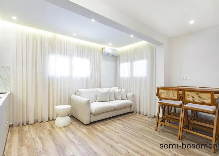 Azure Bliss Apart Otel