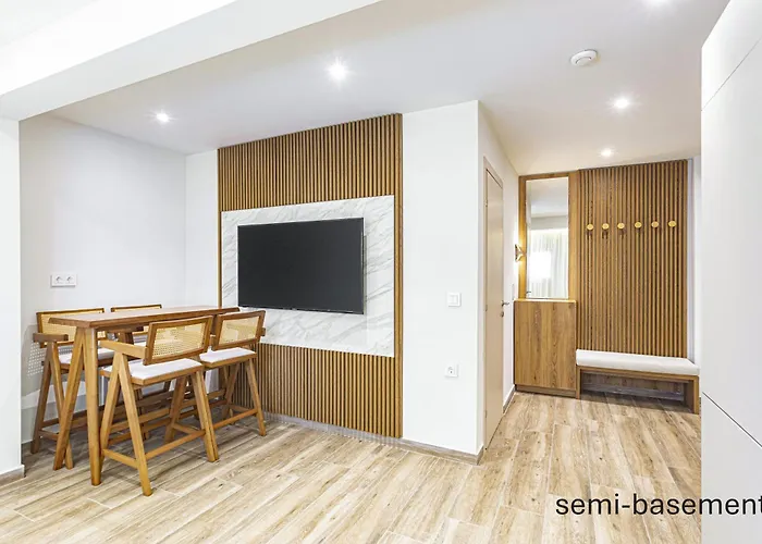 Azure Bliss Apart Otel 4*