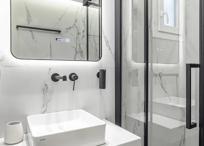 Azure Bliss Apart Otel