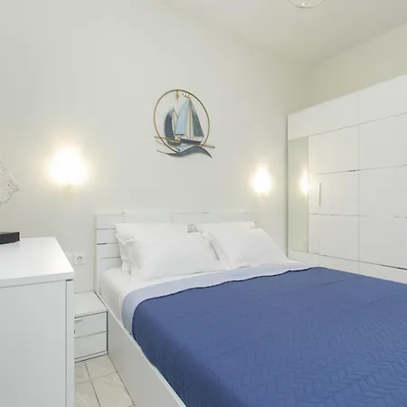 Azure Bliss Apartmanhotel Nikíti