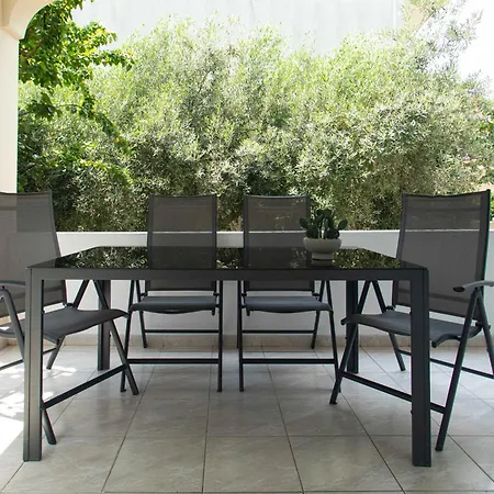 Azure Bliss Apartmanhotel 4*