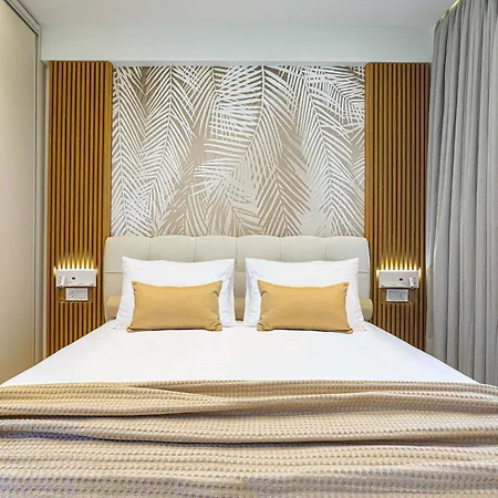 Lejlighedshotel Azure Bliss *