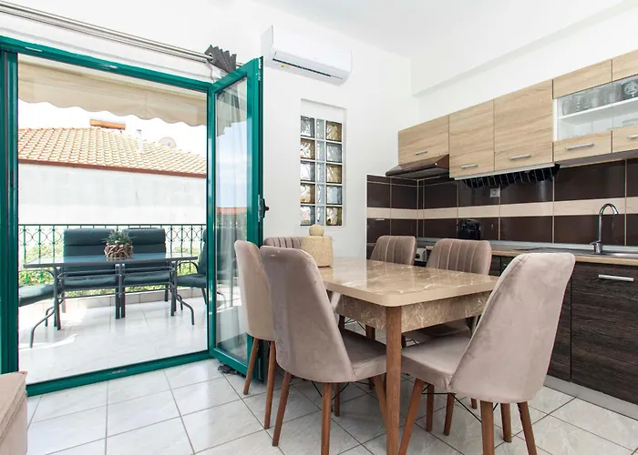 Apartahotel Azure Bliss 4*